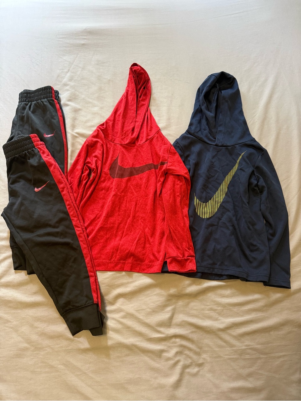 Nike Kids Hooded Long Sleeve Tops & pants